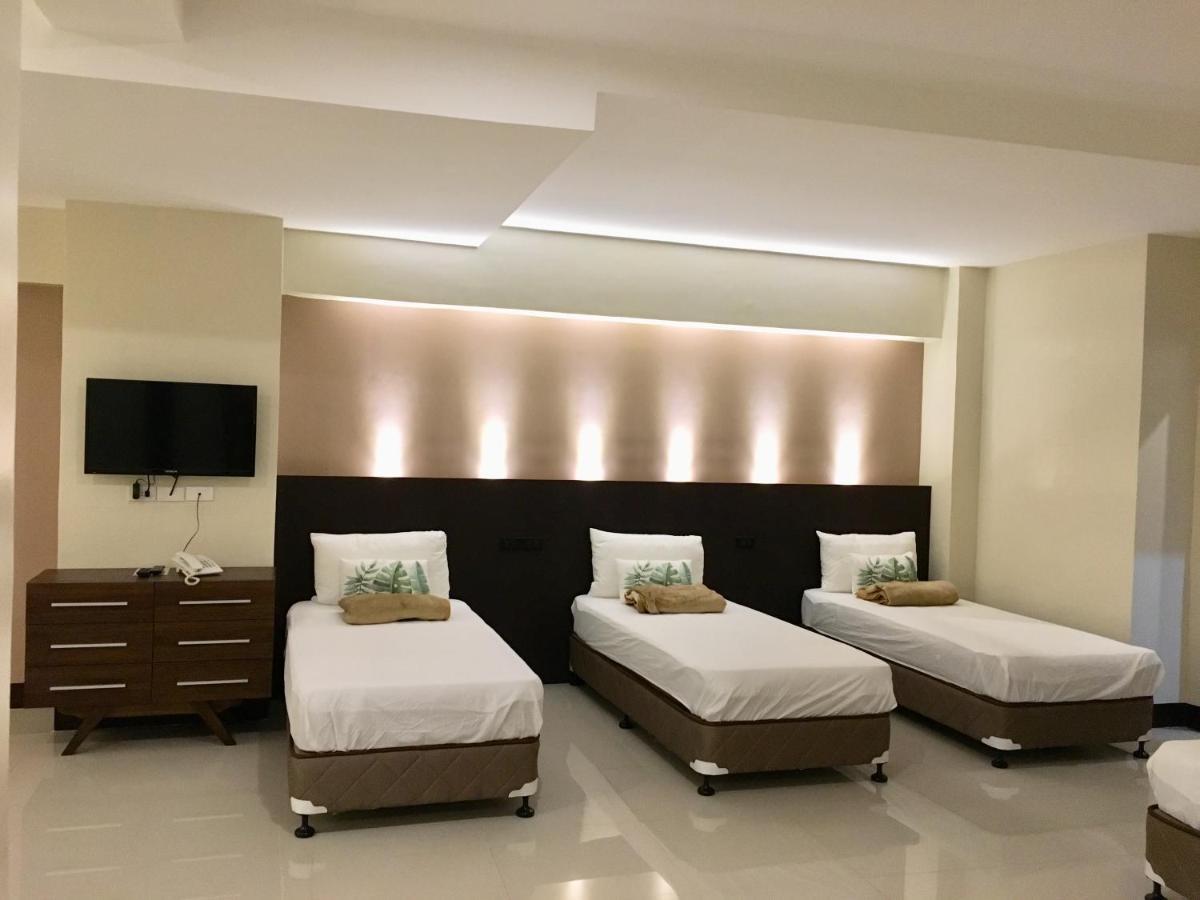 Eon Centennial Resort Hotel & Waterpark Iloilo City Ruang foto